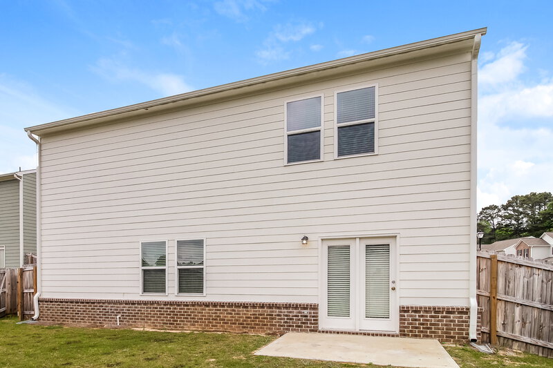 2,360/Mo, 4009 Kendrick Circle Loganville, GA 30052 Rear View