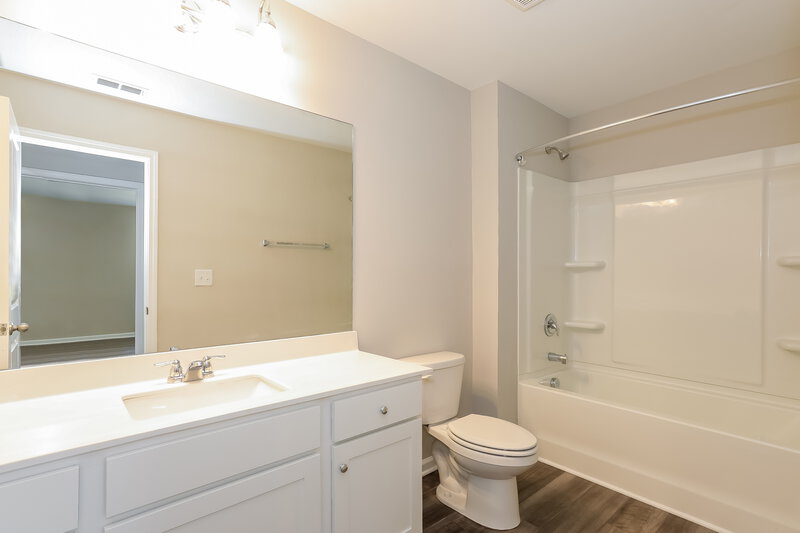 2,635/Mo, 3999 Kendrick Circle Loganville, GA 30052 Bathroom View