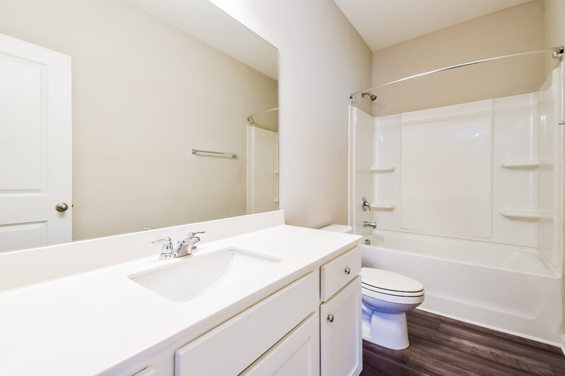 2,220/Mo, 3939 Kendrick Circle Loganville, GA 30052 Bathroom View