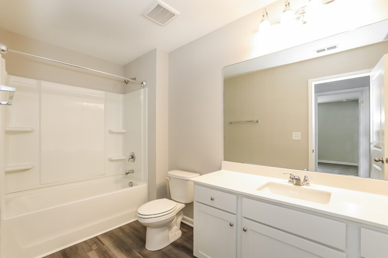 2,180/Mo, 4034 Kendrick Circle Loganville, GA 30052 Bathroom View