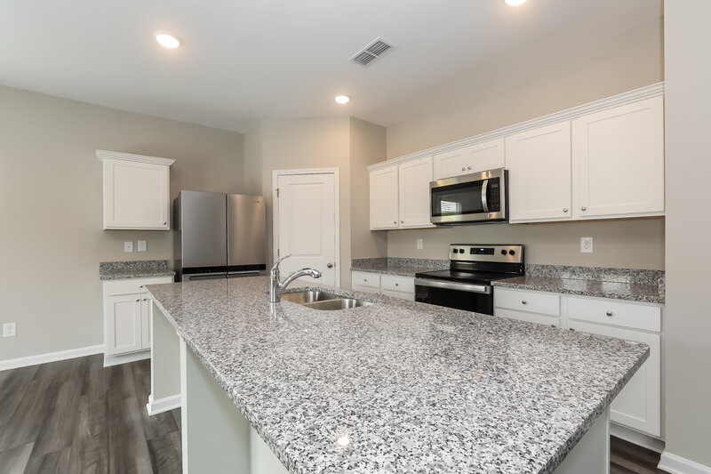 2,420/Mo, 4054 Kendrick Circle Loganville, GA 30052 Kitchen View