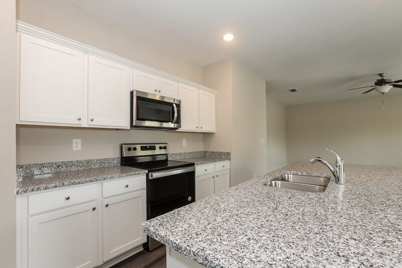 2,420/Mo, 4054 Kendrick Circle Loganville, GA 30052 Kitchen View 2