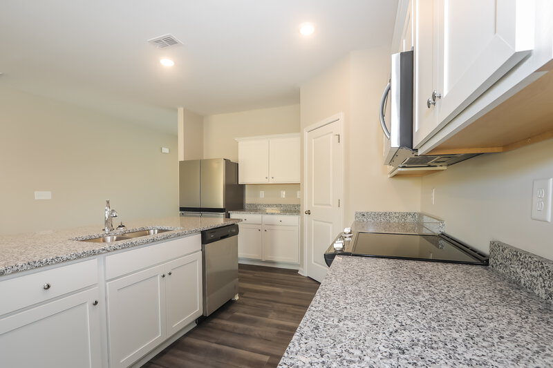 2,745/Mo, 3964 Kendrick Circle Loganville, GA 30052 Kitchen View 2