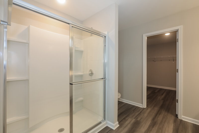 2,540/Mo, 1111 Feldman Chase Loganville, GA 30052 Main Bathroom View