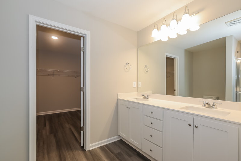 2,540/Mo, 1111 Feldman Chase Loganville, GA 30052 Main Bathroom View 2