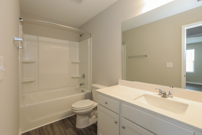 2,540/Mo, 1111 Feldman Chase Loganville, GA 30052 Bathroom View