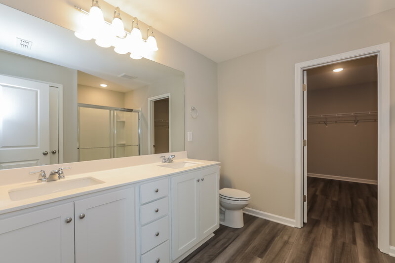 2,445/Mo, 1121 Feldman Chase Loganville, GA 30052 Main Bathroom View