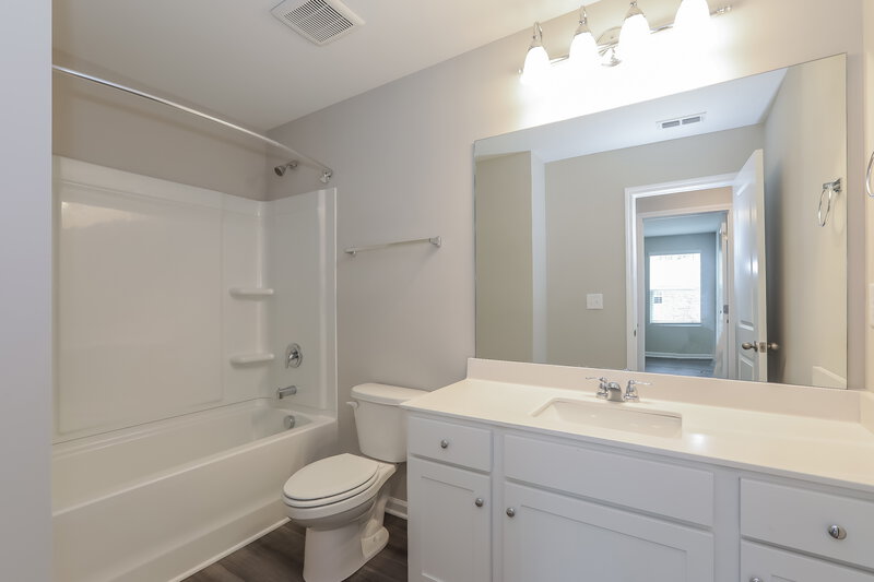 2,445/Mo, 1121 Feldman Chase Loganville, GA 30052 Bathroom View