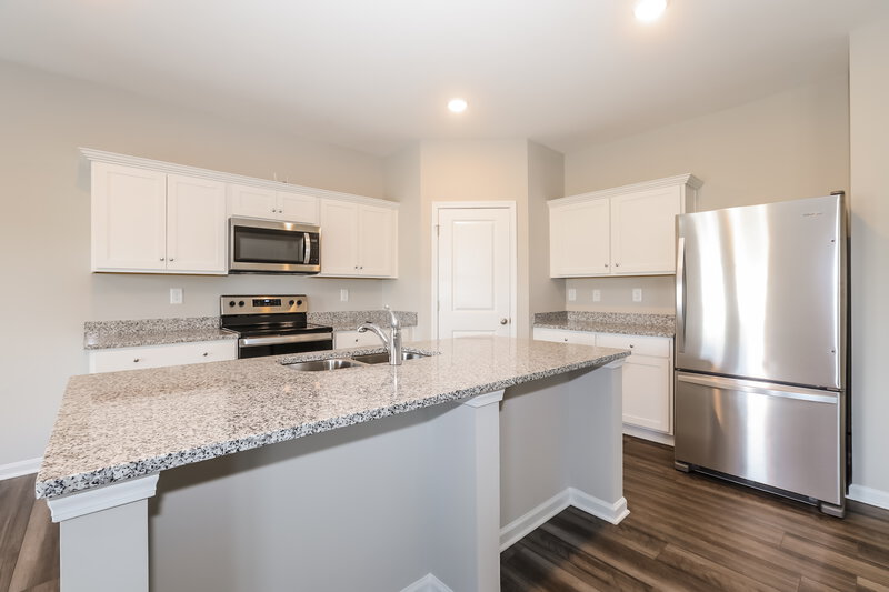 2,450/Mo, 3737 Wickley Lane Loganville, GA 30052 Kitchen View