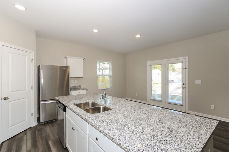 4,400/Mo, 3778 Ramsay Pass Loganville, GA 30052 Kitchen View 2