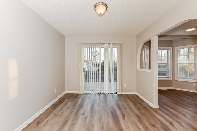 3,360/Mo, 415 Whaleys Lake Dr Jonesboro, GA 30238 Dining Room View