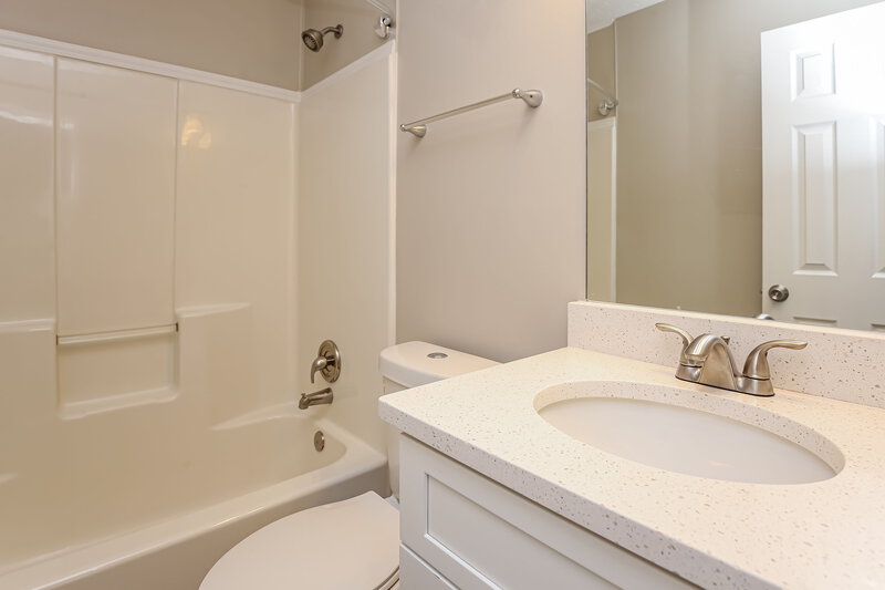 2,065/Mo, 307 Paxton Ct Woodstock, GA 30188 Main Bathroom View