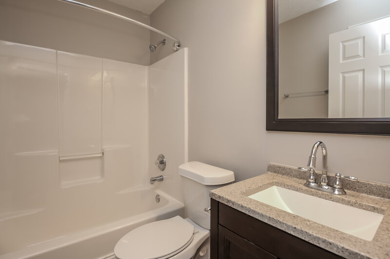 1,940/Mo, 480 Oak Vista Ct Lawrenceville, GA 30044 Bathroom View