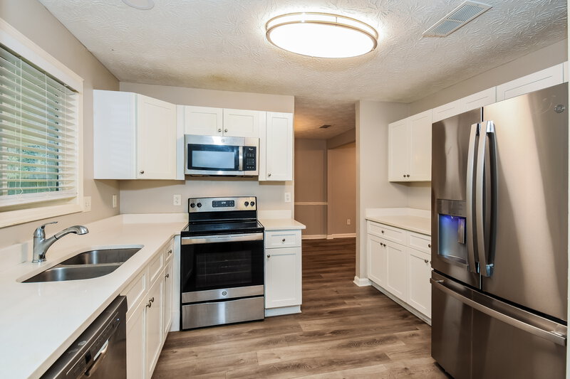 1,985/Mo, 4967 Turtle Rock Dr Marietta, GA 30066 Kitchen View 2