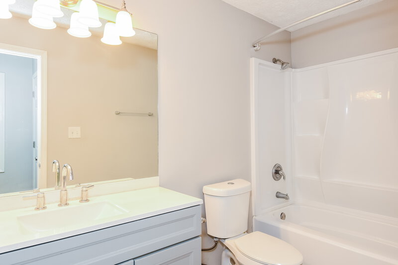 1,985/Mo, 4967 Turtle Rock Dr Marietta, GA 30066 Main Bathroom View