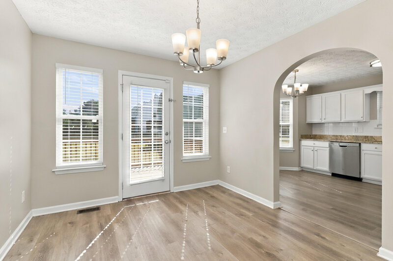 1,885/Mo, 125 St Ann Circle Dallas, GA 30157 Dining Room View