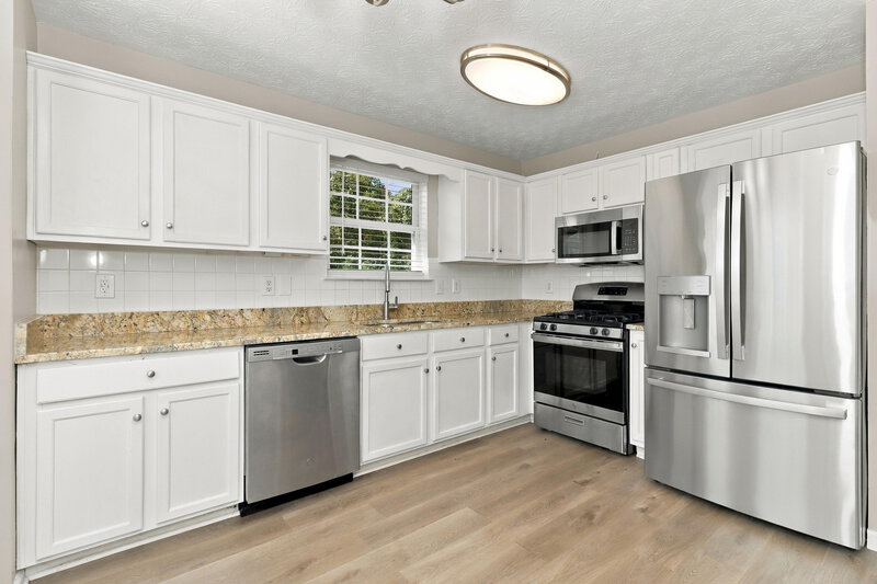 1,885/Mo, 125 St Ann Circle Dallas, GA 30157 Kitchen View