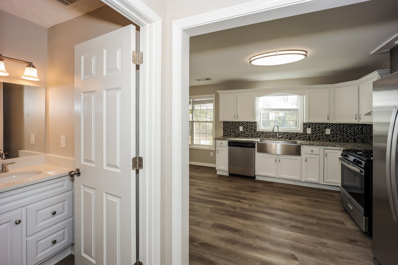 3,120/Mo, 559 Cypress Estates Cv Jonesboro, GA 30238 Hallway View