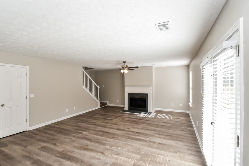 2,140/Mo, 6444 Shadow Ct Douglasville, GA 30134 Living Room View