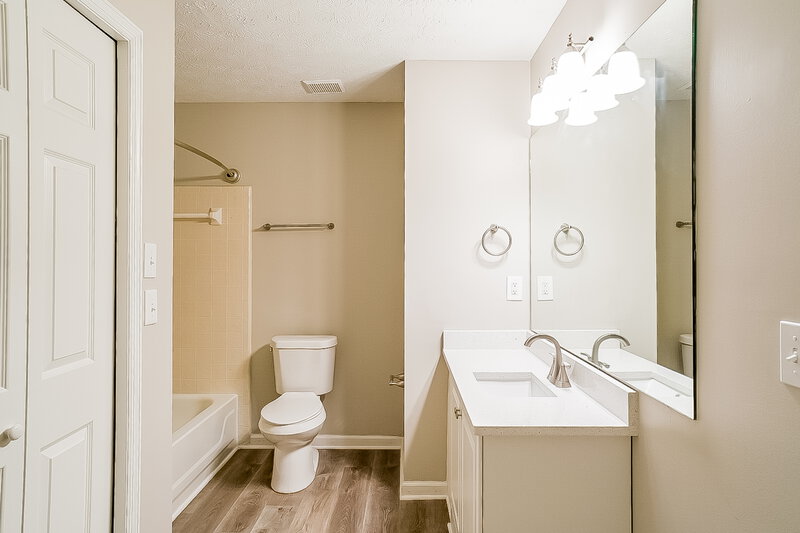 2,320/Mo, 6826 Creekwood Dr Douglasville, GA 30135 Bathroom View