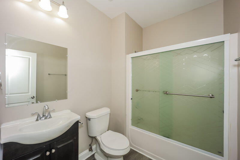 2,475/Mo, 326 Stillwood Dr Newnan, GA 30265 Bathroom View 2