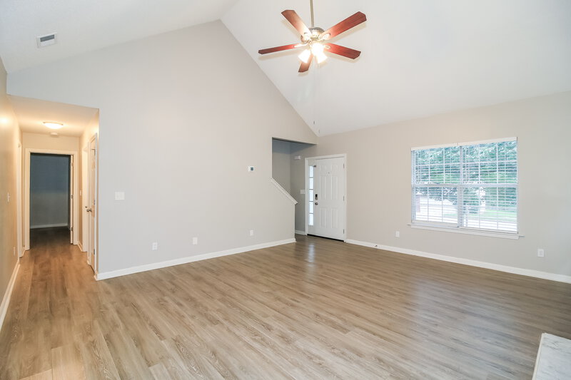 2,700/Mo, 1205 Redbud ct McDonough, GA 30253 Living Room View