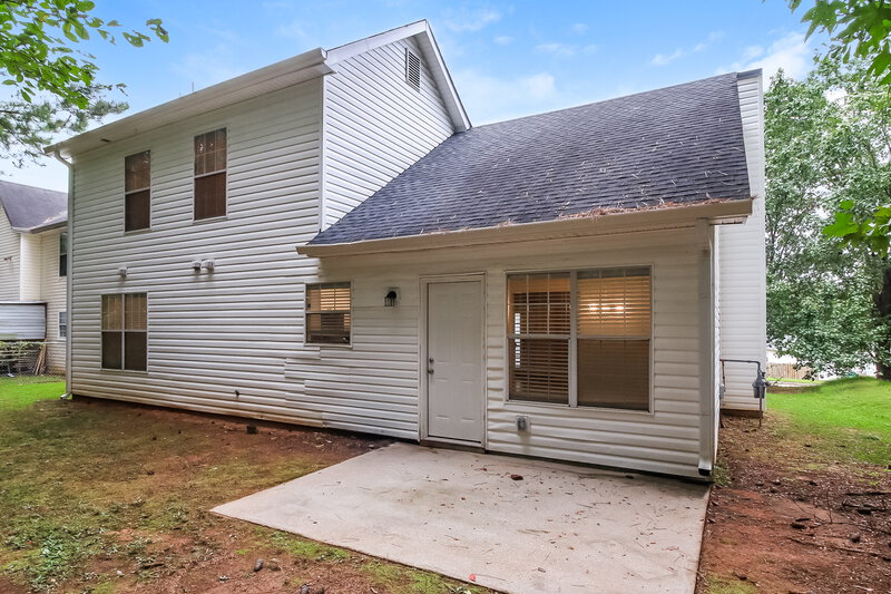 2,700/Mo, 1205 Redbud ct McDonough, GA 30253 Rear View