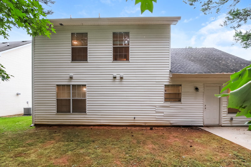 2,700/Mo, 1205 Redbud ct McDonough, GA 30253 Rear View 2