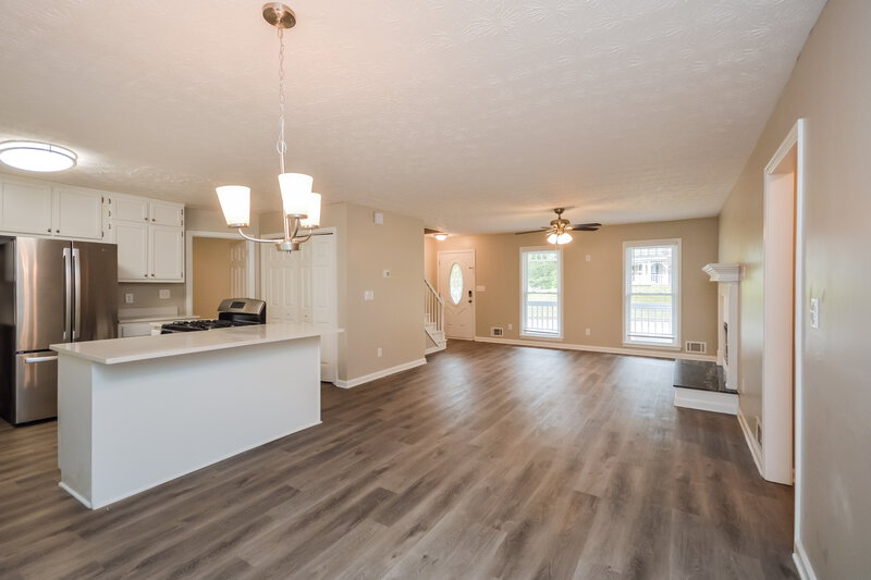 2,750/Mo, 9136 Tara Dr SW Covington, GA 30014 Dining Room View 2