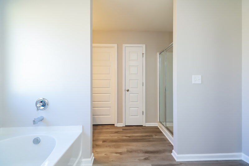 3,500/Mo, 1069 Lear Dr Locust Grove, GA 30248 Main Bathroom View