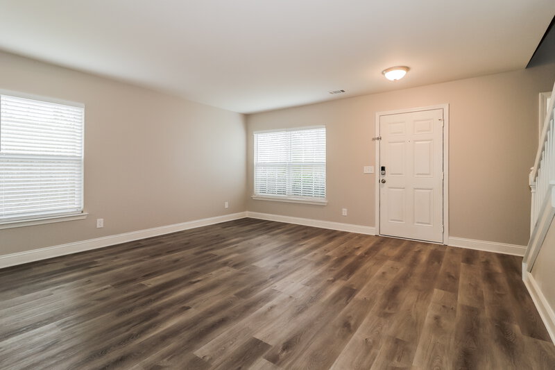 2,200/Mo, 181 Cedar Bay Cir Dallas, GA 30157 Living Room View