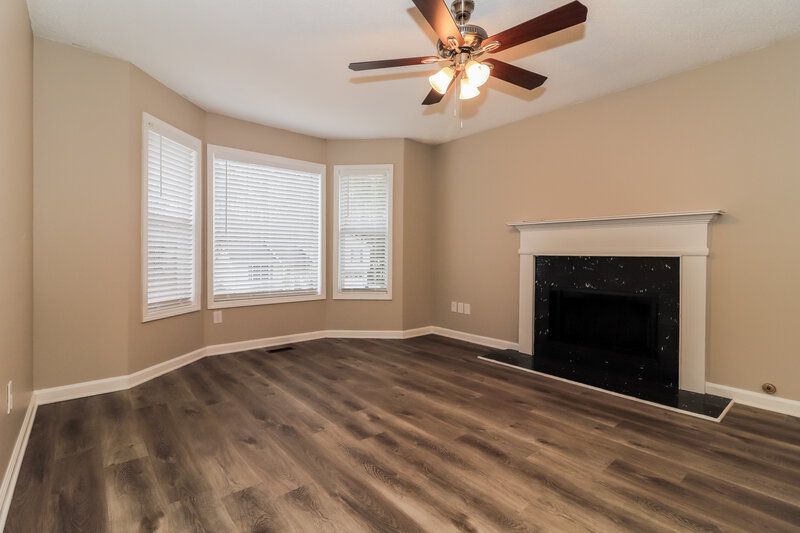 2,500/Mo, 106 Ivy Mill Way Dallas, GA 30157 Living Room View 2
