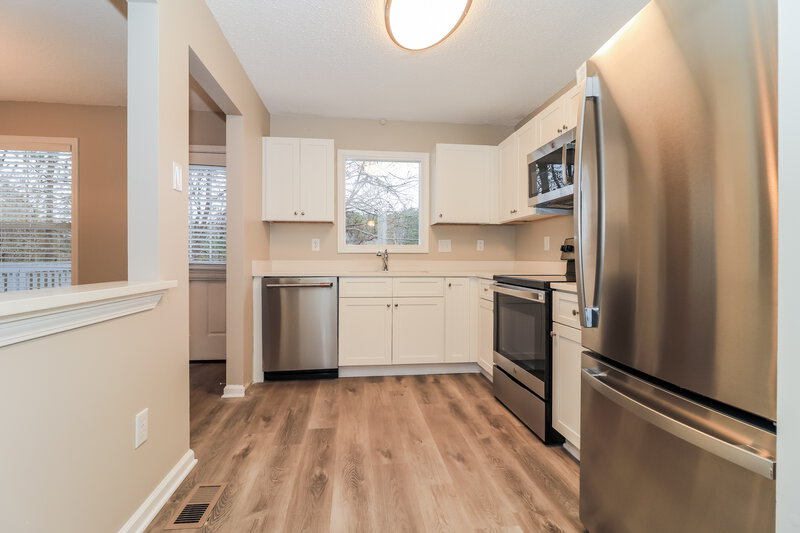 2,500/Mo, 106 Ivy Mill Way Dallas, GA 30157 Kitchen View