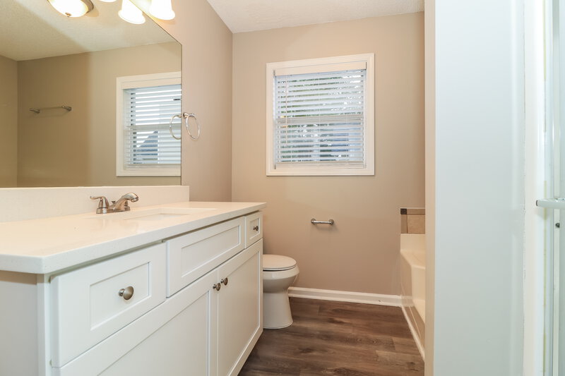 2,500/Mo, 106 Ivy Mill Way Dallas, GA 30157 Main Bathroom View