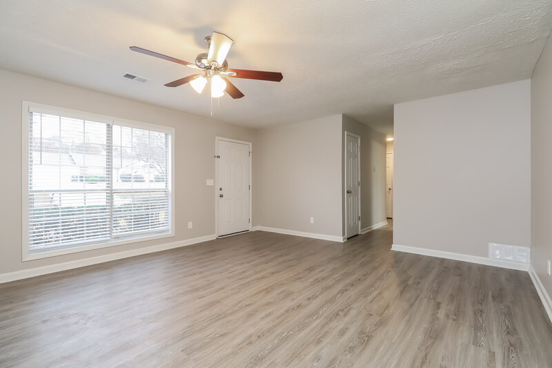 2,440/Mo, 1116 Whisper Wind Dr McDonough, GA 30253 Living Room View