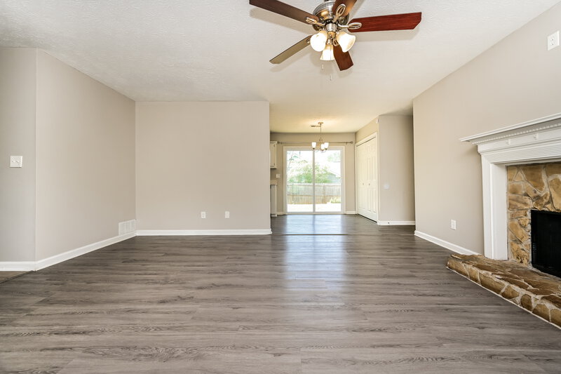 1,915/Mo, 1116 Whisper Wind Dr McDonough, GA 30253 Living Room View 2