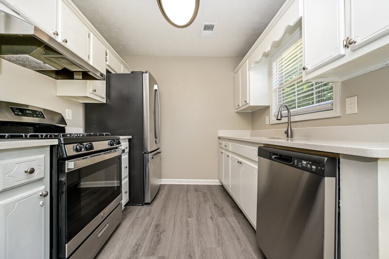 1,915/Mo, 1116 Whisper Wind Dr McDonough, GA 30253 Kitchen View