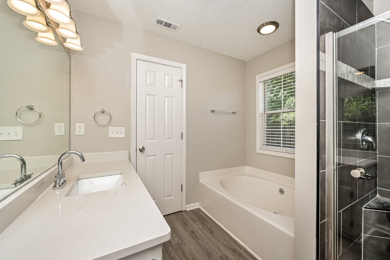 1,915/Mo, 1116 Whisper Wind Dr McDonough, GA 30253 Main Bathroom View 2