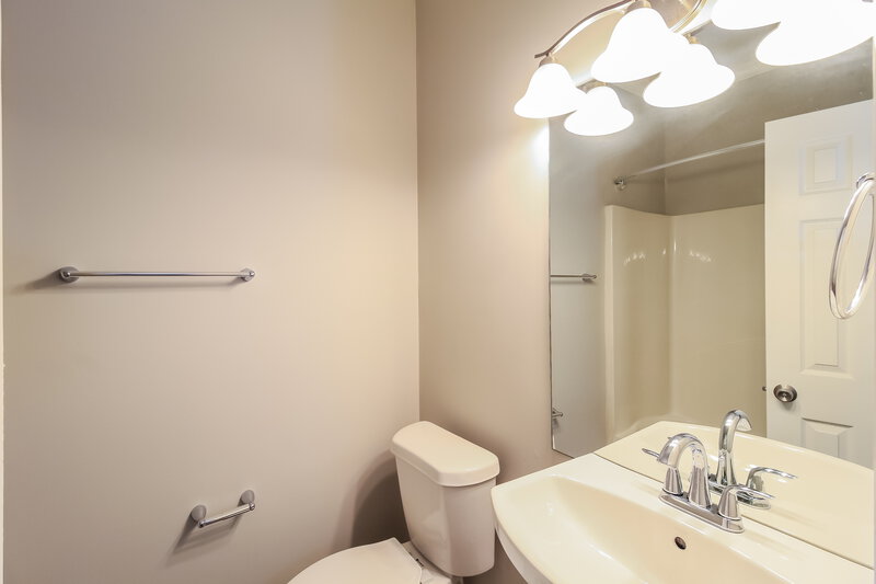 2,260/Mo, 3510 Berkeley Park Ct Duluth, GA 30096 Bathroom View