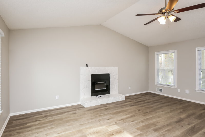 2,920/Mo, 649 Edwards Ct Sugar Hill, GA 30518 Living Room View