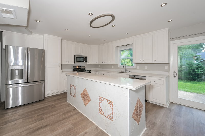 2,215/Mo, 649 Edwards Ct Sugar Hill, GA 30518 Kitchen View