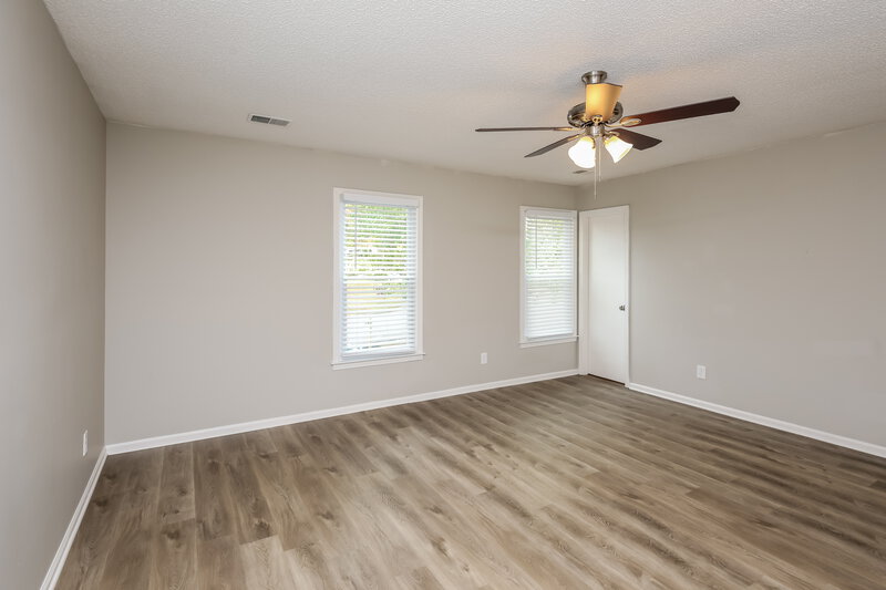 2,920/Mo, 649 Edwards Ct Sugar Hill, GA 30518 Main Bedroom View 2