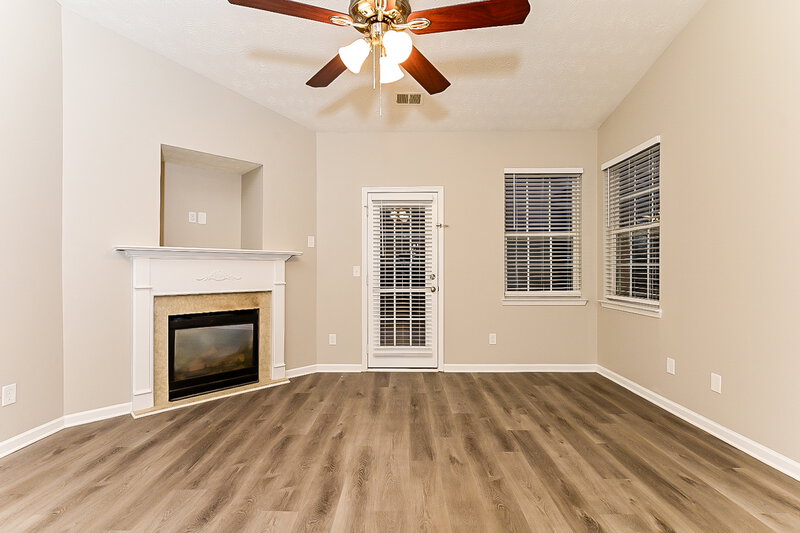 1,770/Mo, 1253 Winwood Dr McDonough, GA 30253 Living Room View