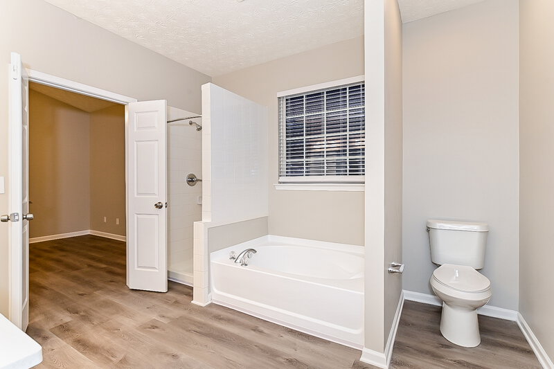 1,770/Mo, 1253 Winwood Dr McDonough, GA 30253 Main Bathroom View