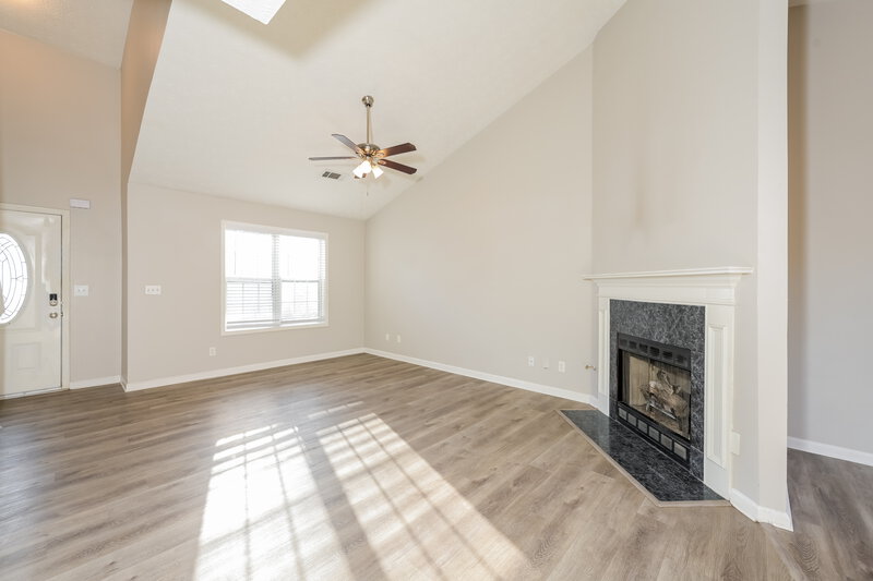 2,005/Mo, 3130 Sentinel Pkwy Lawrenceville, GA 30043 Living Room View 2