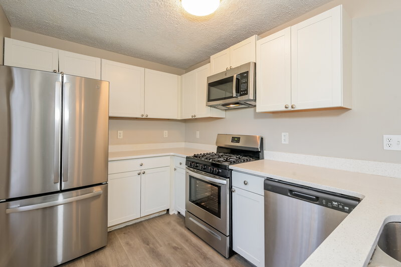 2,005/Mo, 3130 Sentinel Pkwy Lawrenceville, GA 30043 Kitchen View