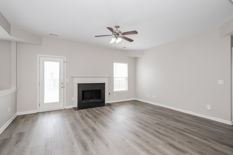 3,570/Mo, 11658 Kades Trl Hampton, GA 30228 Living Room View