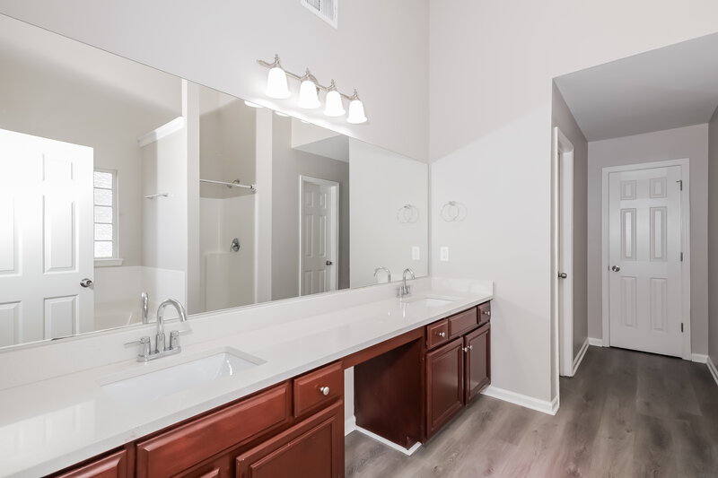 3,570/Mo, 11658 Kades Trl Hampton, GA 30228 Main Bathroom View