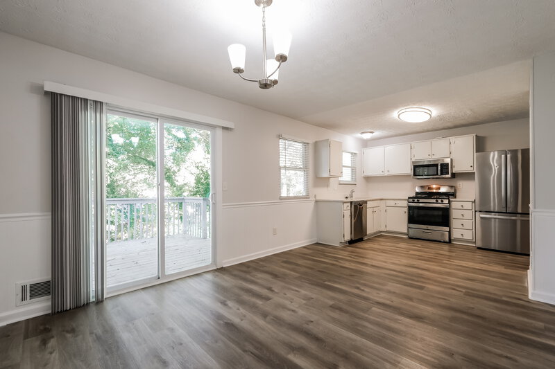 1,750/Mo, 895 Highland Ter NE Marietta, GA 30066 Dining Room View
