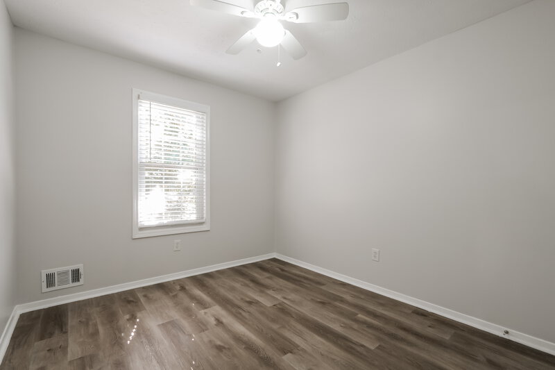 1,750/Mo, 895 Highland Ter NE Marietta, GA 30066 Bedroom View 2